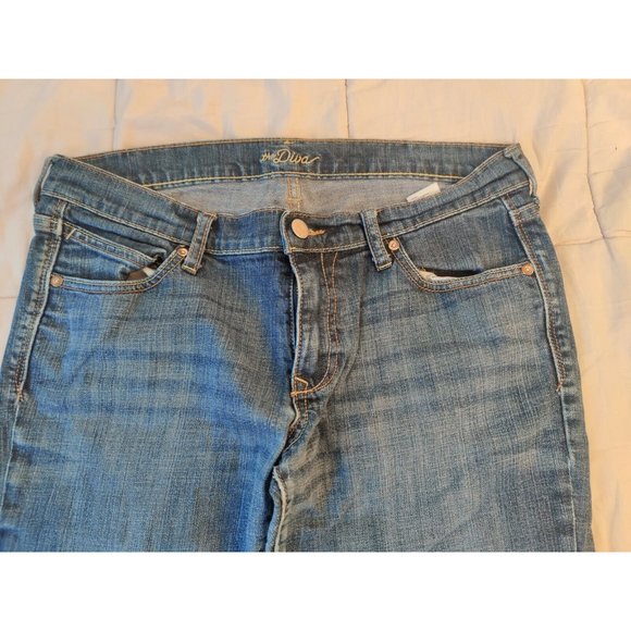 Old Navy Women's Diva Blue Denim Jeans: Short (size 8) - Picture 2 of 8